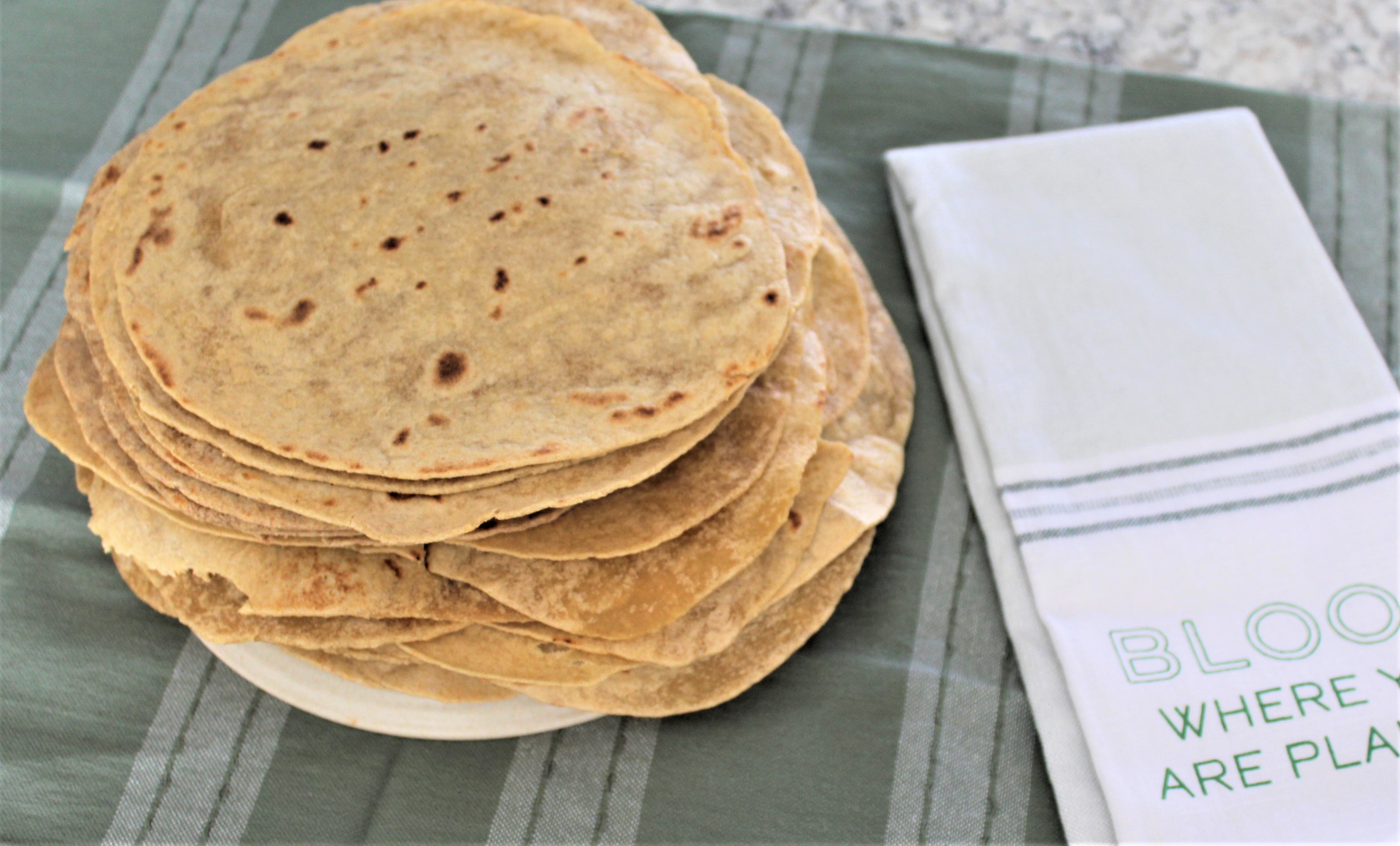 10 Easy Tortilla Wrap Ideas for Dinner - Mysty Pfeffer